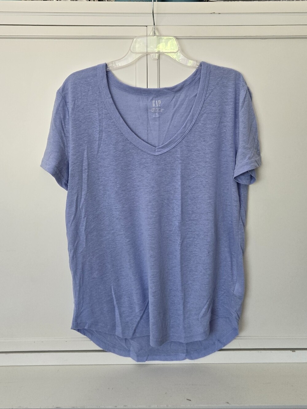 GAP Linen Blend V-Neck Short Sleeve Tee